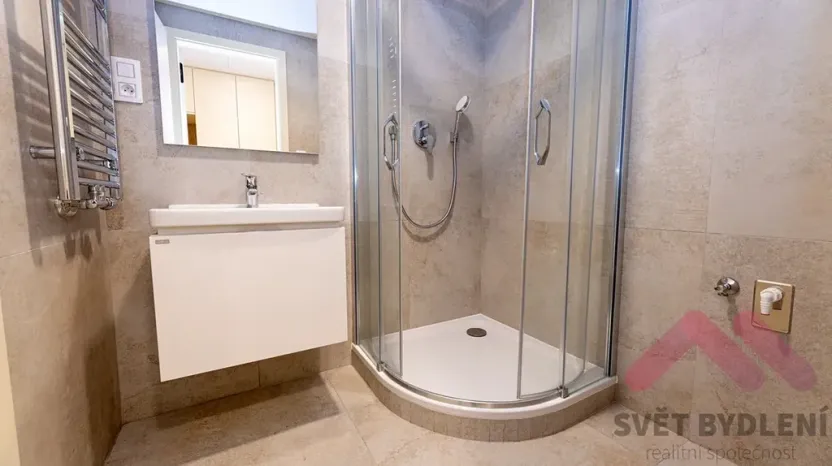 Pronájem bytu 1+kk, Praha - Žižkov, Šrámkové, 33 m2