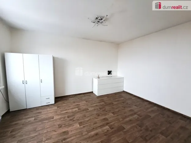 Pronájem bytu 1+1, Ústí nad Labem - Střekov, Jeseninova, 37 m2