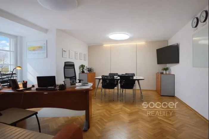 Pronájem kanceláře, Praha - Bubeneč, Na Zátorce, 70 m2