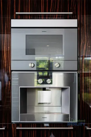 Prodej rodinného domu, Praha - Libeň, Lhotákova, 241 m2