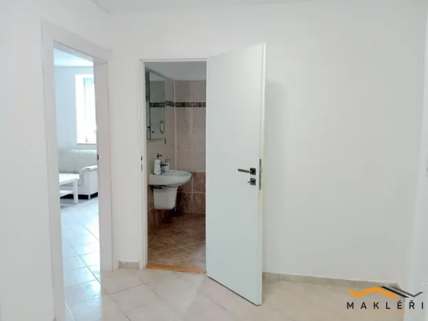 Pronájem bytu 2+1, Jihlava, Znojemská, 55 m2