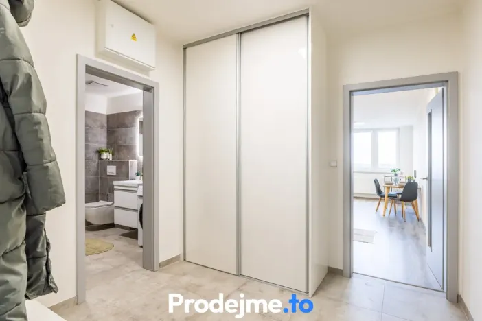 Prodej bytu 2+kk, Znojmo, Kosmákova, 60 m2