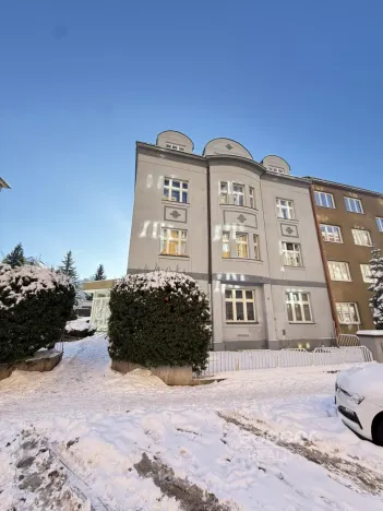 Pronájem bytu 1+kk, Praha - Žižkov, Jeseniova, 26 m2