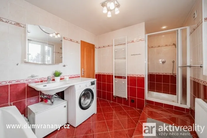 Prodej vícegeneračního domu, Vraňany, 283 m2