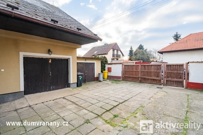 Prodej vícegeneračního domu, Vraňany, 283 m2