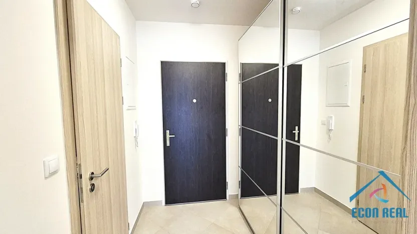 Pronájem bytu 1+kk, Praha - Chodov, Drahňovická, 32 m2