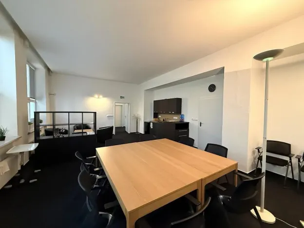 Pronájem kanceláře, Brno - Židenice, Kosmákova, 38 m2