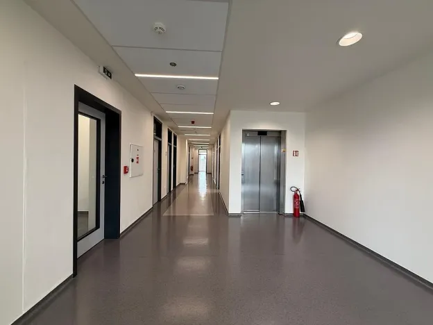 Pronájem kanceláře, Brno - Štýřice, Pražákova, 38 m2