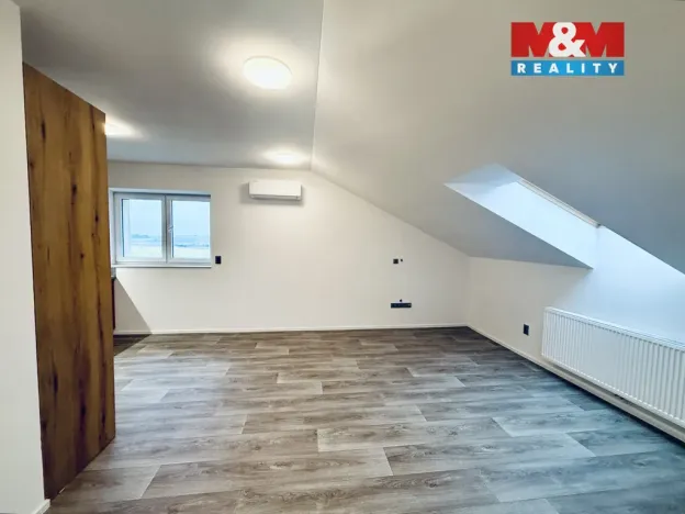 Pronájem bytu 3+kk, Králova Lhota, 63 m2