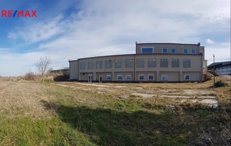 Prodej výrobních prostor, Uherčice, 1500 m2