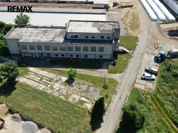 Prodej výrobních prostor, Uherčice, 1500 m2