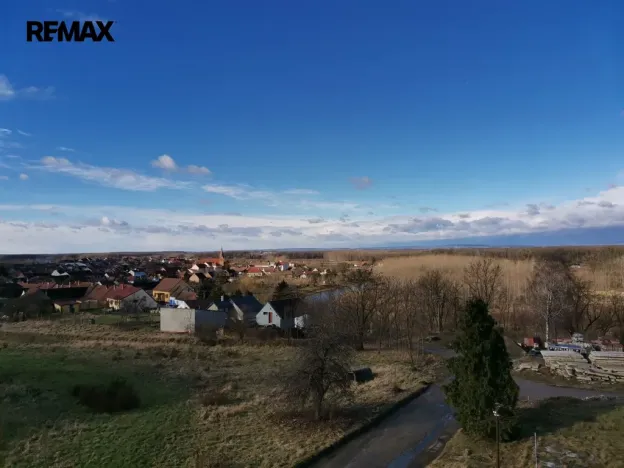 Prodej výrobních prostor, Uherčice, 1500 m2