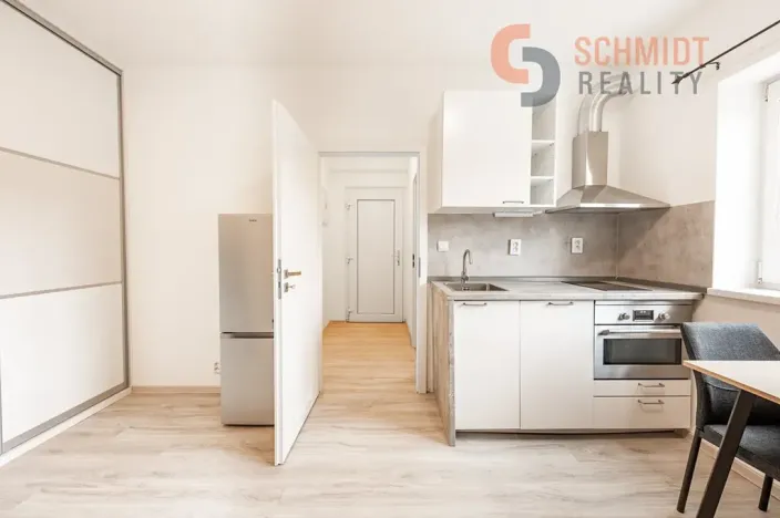 Pronájem bytu 1+kk, Břeclav, 21 m2