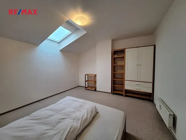 Pronájem bytu 2+kk, Hostivice, Za Mlýnem, 45 m2