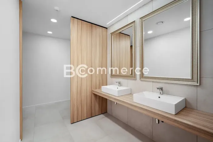 Pronájem kanceláře, Brno, 310 m2