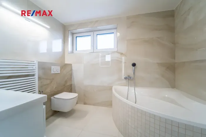 Pronájem rodinného domu, Veltruby, 97 m2