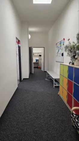 Pronájem kanceláře, Praha - Holešovice, Přístavní, 100 m2