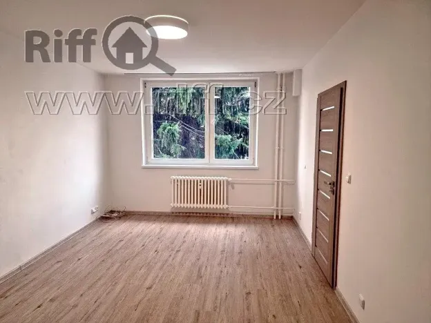 Pronájem bytu 2+kk, Brno, třída Generála Píky, 46 m2