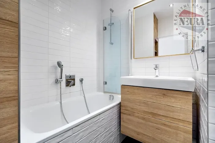 Pronájem bytu 3+1, Praha - Hlubočepy, Grussova, 72 m2