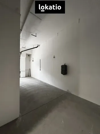 Pronájem skladu, Hořice, 618 m2