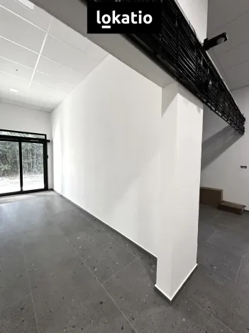 Pronájem skladu, Hořice, 618 m2