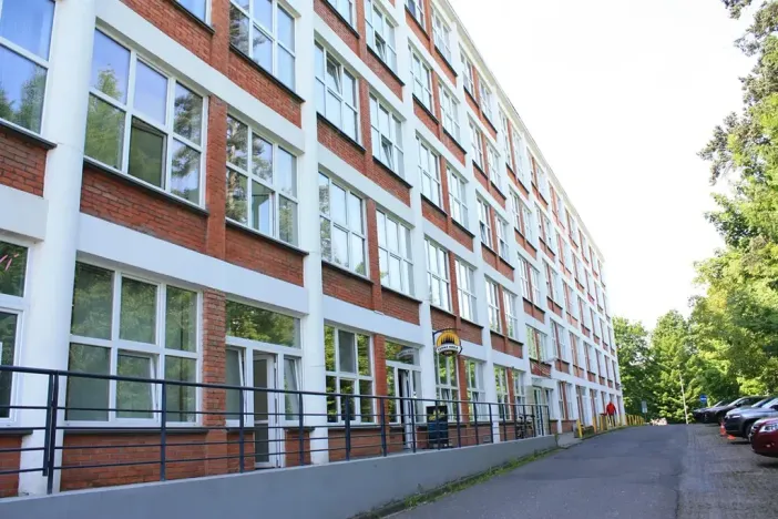 Pronájem kanceláře, Zlín, nám. T. G. Masaryka, 68 m2