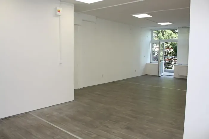 Pronájem kanceláře, Zlín, nám. T. G. Masaryka, 68 m2