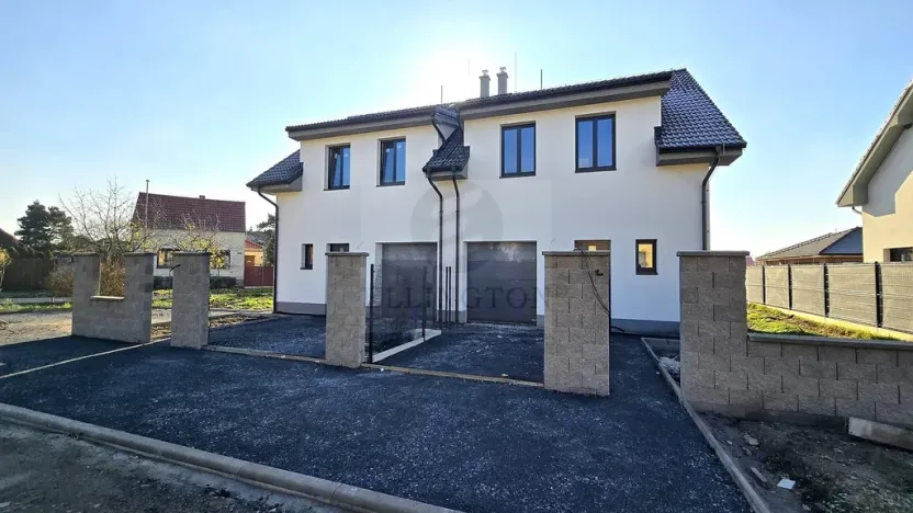 Prodej bytu 4+kk, Přerov nad Labem, 126 m2