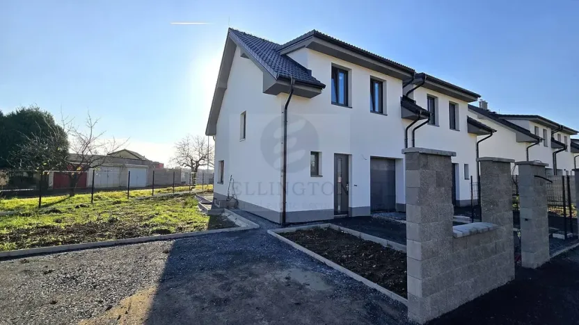 Prodej bytu 4+kk, Přerov nad Labem, 126 m2