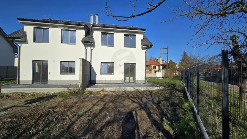 Prodej bytu 4+kk, Přerov nad Labem, 126 m2