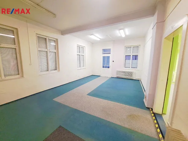 Pronájem skladu, Železný Brod, Jirchářská, 185 m2