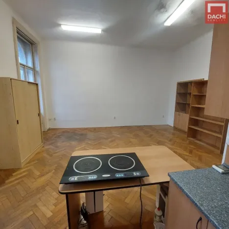 Pronájem bytu 1+kk, Olomouc, tř. Svobody, 35 m2