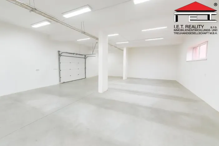 Pronájem skladu, Ostrava, Sokolská třída, 181 m2