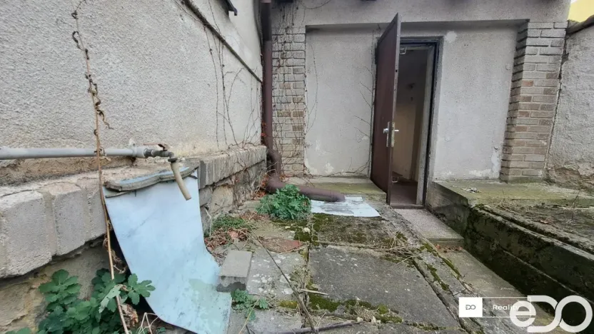 Pronájem obchodního prostoru, Praha - Horní Počernice, Náchodská, 13 m2