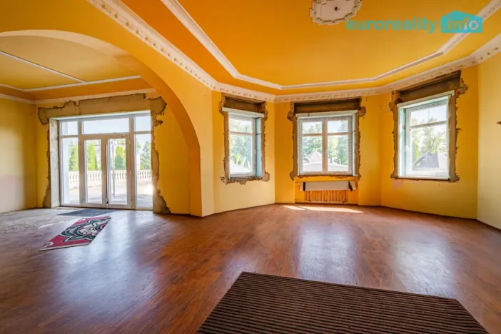 Prodej činžovního domu, Aš, Okružní, 1497 m2