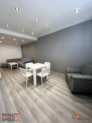 Pronájem bytu 2+1, Ostrava - Poruba, Marie Majerové, 53 m2