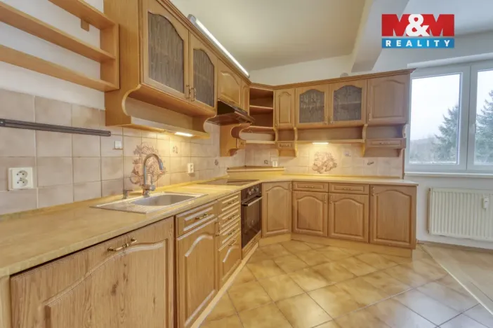 Prodej bytu 3+1, Město Touškov, Partyzánská, 81 m2