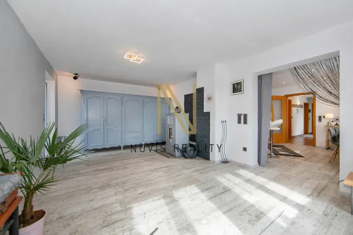 Prodej vícegeneračního domu, Regen,Německo, 213 m2