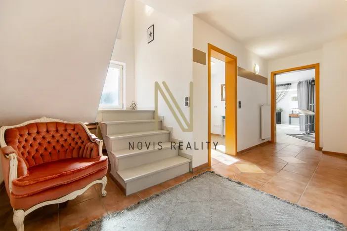 Prodej vícegeneračního domu, Regen,Německo, 213 m2