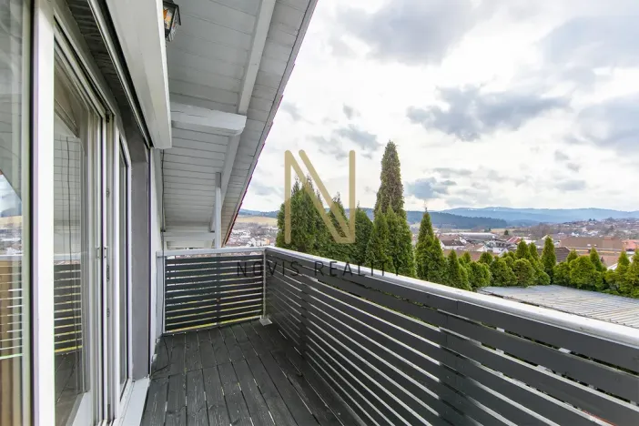 Prodej vícegeneračního domu, Regen,Německo, 213 m2