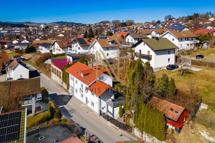 Prodej vícegeneračního domu, Regen,, Německo, 213 m2