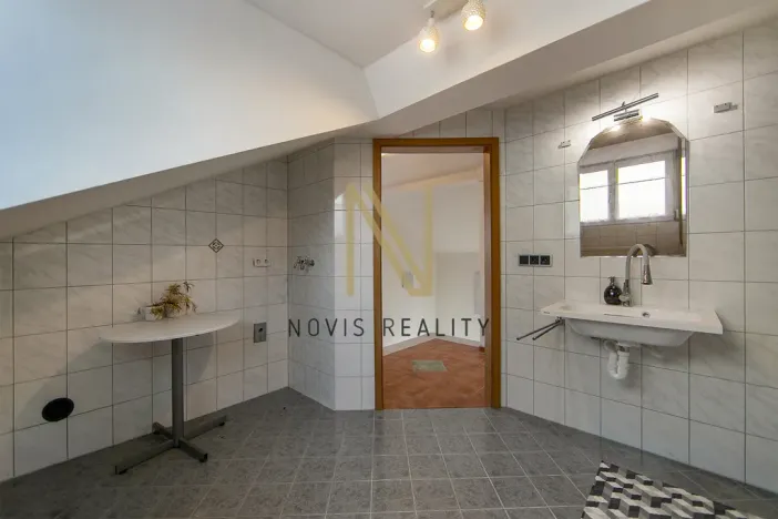 Prodej vícegeneračního domu, Regen,, Německo, 213 m2