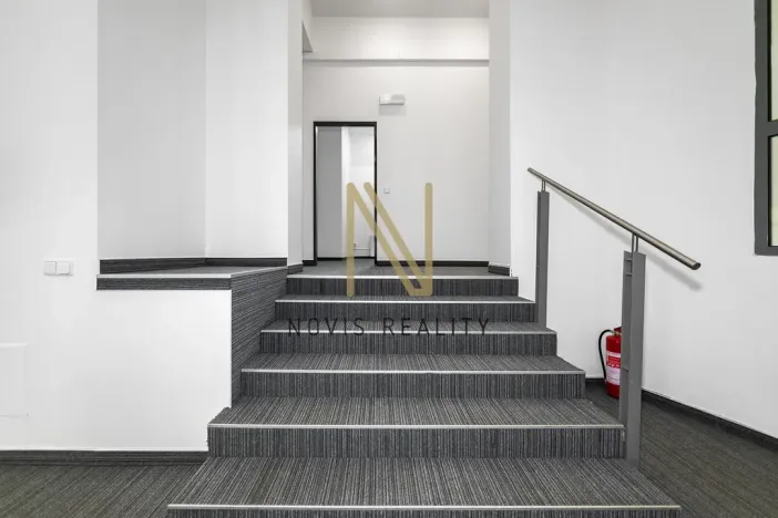 Pronájem kanceláře, Plzeň, Americká, 140 m2