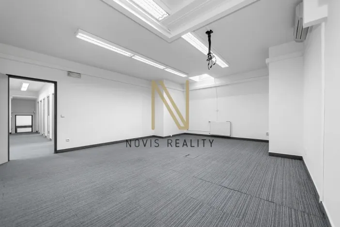 Pronájem kanceláře, Plzeň, Americká, 165 m2