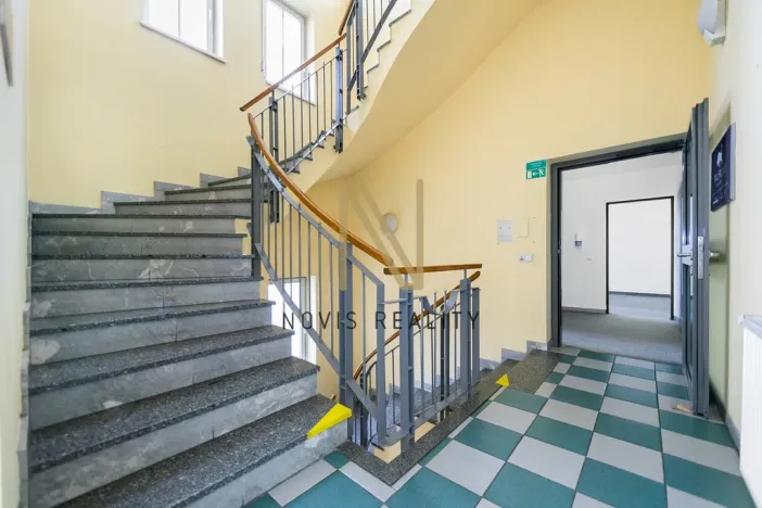 Pronájem kanceláře, Plzeň, Americká, 165 m2