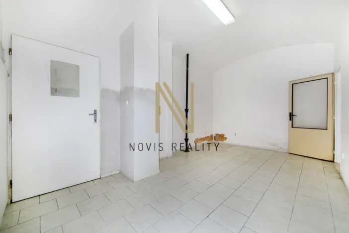 Pronájem kanceláře, Plzeň, Klatovská třída, 37 m2