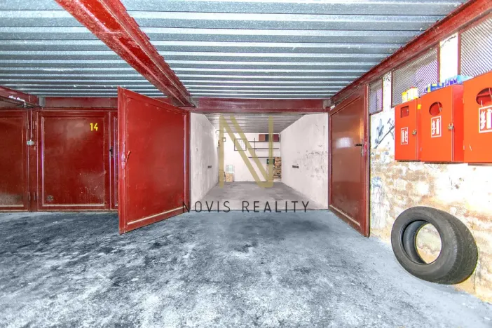 Pronájem garáže, Plzeň, Pecháčkova, 15 m2