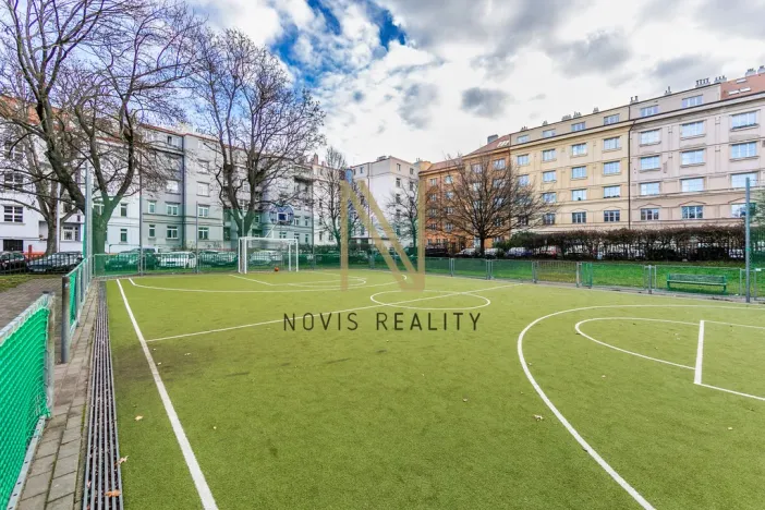 Prodej bytu 1+kk, Praha - Bubeneč, N. A. Někrasova, 33 m2