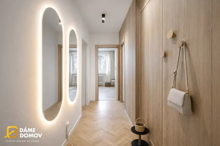 Prodej bytu 2+1, Vsetín, Ohrada, 55 m2