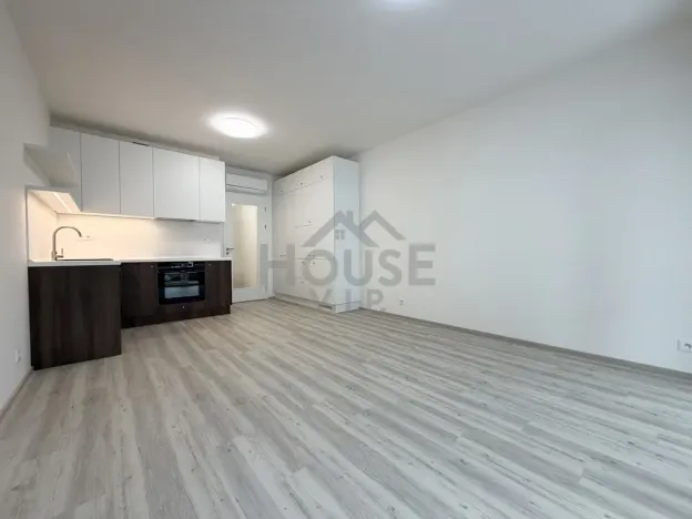 Prodej bytu 1+kk, Praha - Hloubětín, Poděbradská, 33 m2